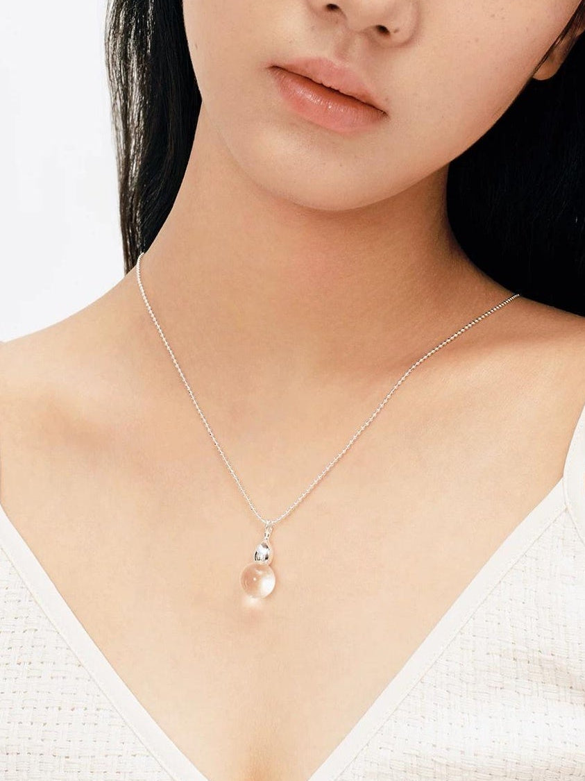 ELEGANT WILLOW GOURD NECKLACE