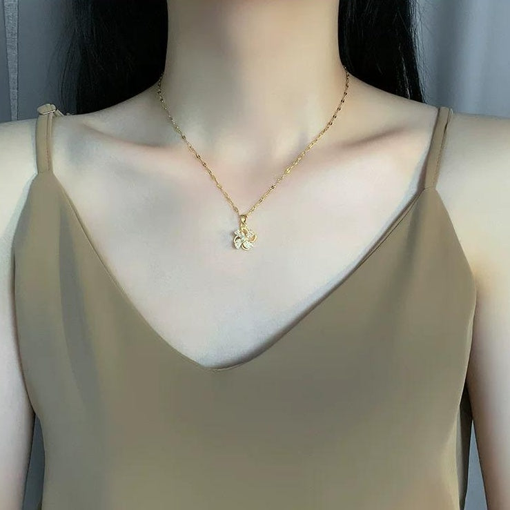 WINDMILL COLLARBONE NECKLACE