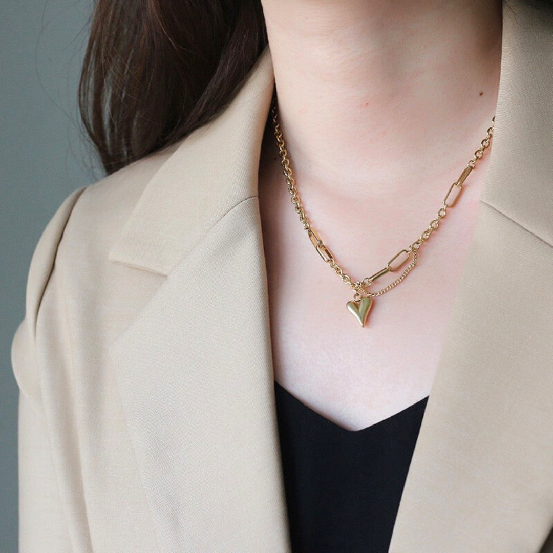 HEART NECKLECE – VALEGIO