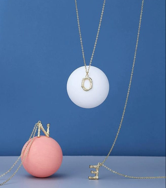 GOLD INITIAL PENDANT NECKLACE