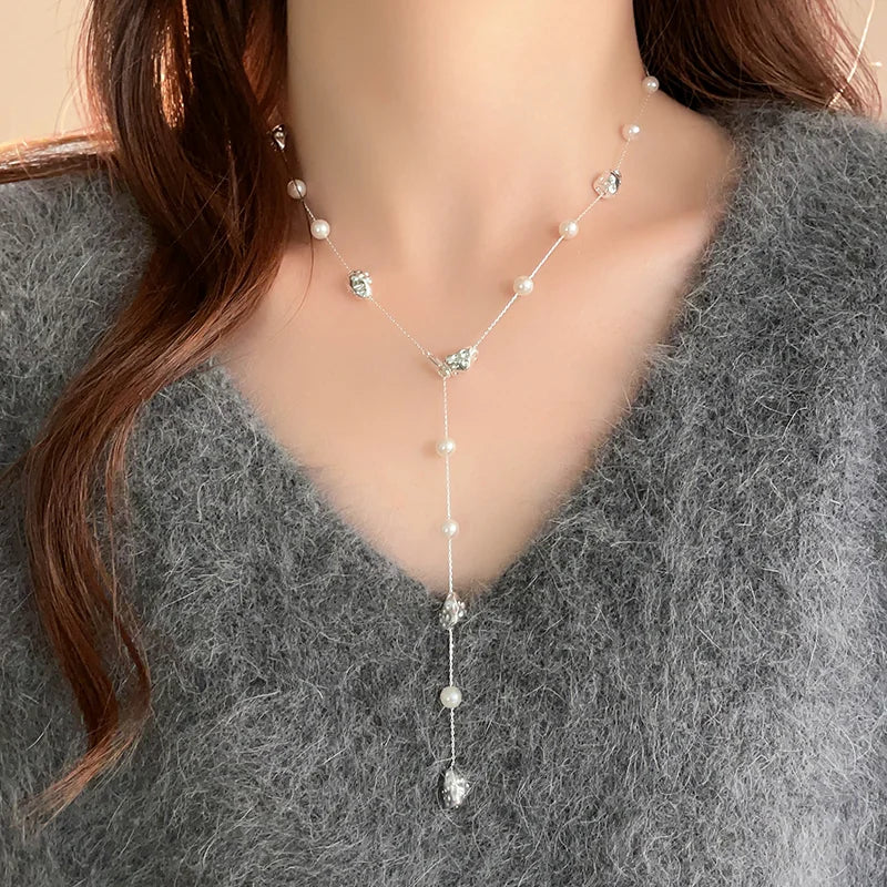 TWISTED PEARL SWEATER CHAIN