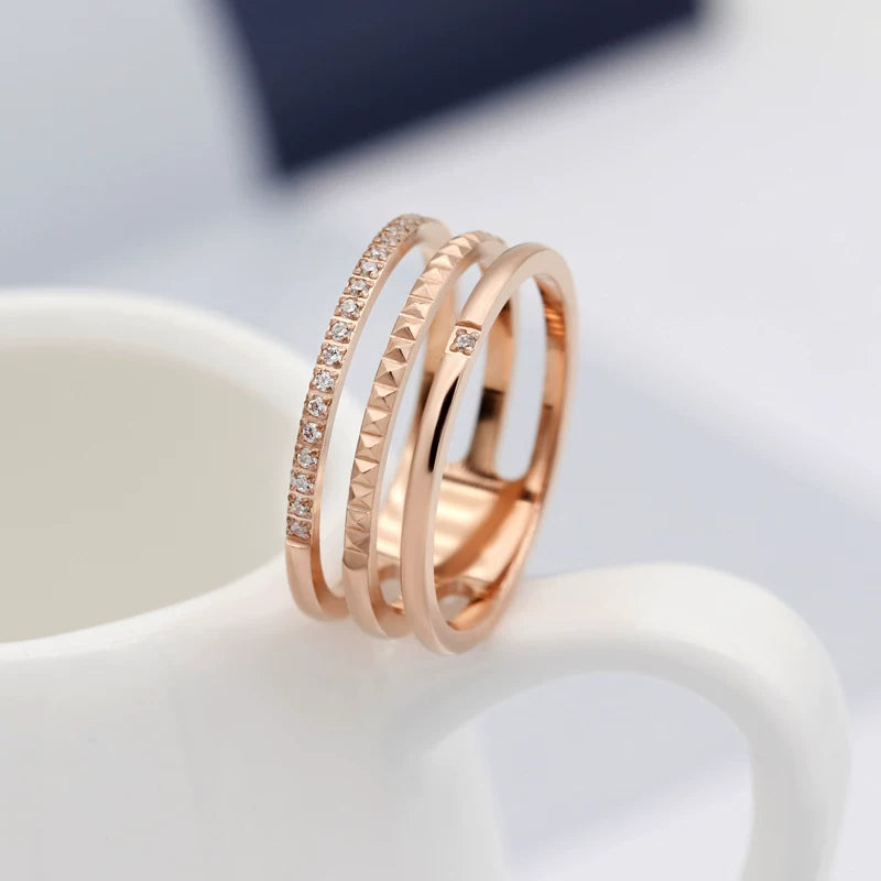 MINIMALIST DIAMOND RING