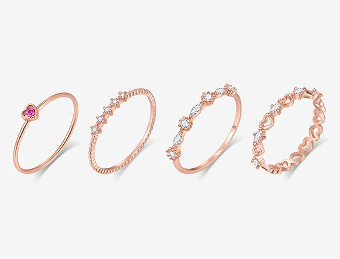 LIGHT LUXURY STACKING RINGS SET