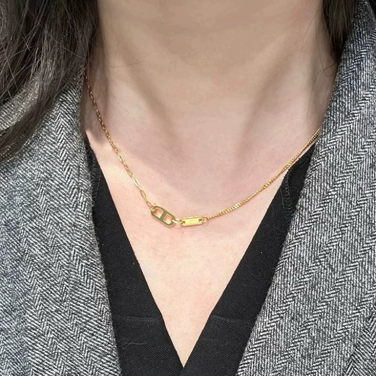 GOLD PENDANT LINK NECKLACE