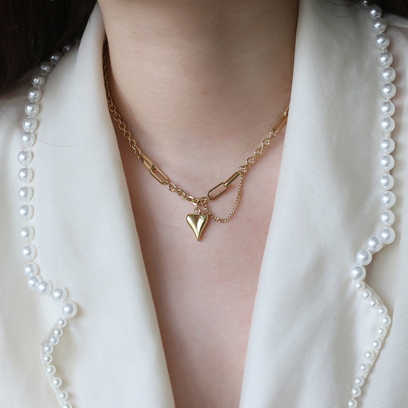 HEART NECKLECE – VALEGIO