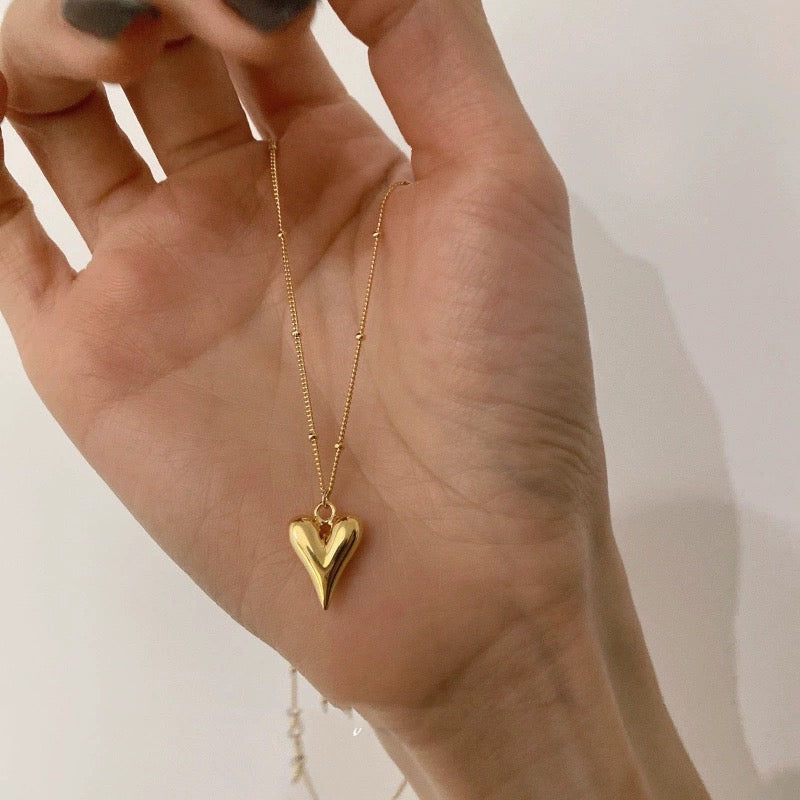 SLIM CHAIN HEART NECKLACE