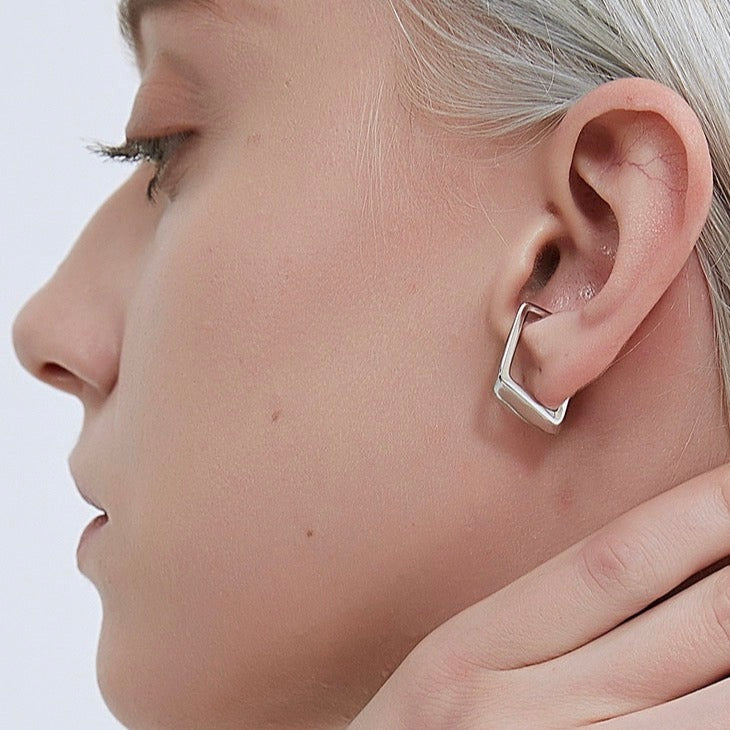 [ieri] SIMPLE SILVER EARCUFF