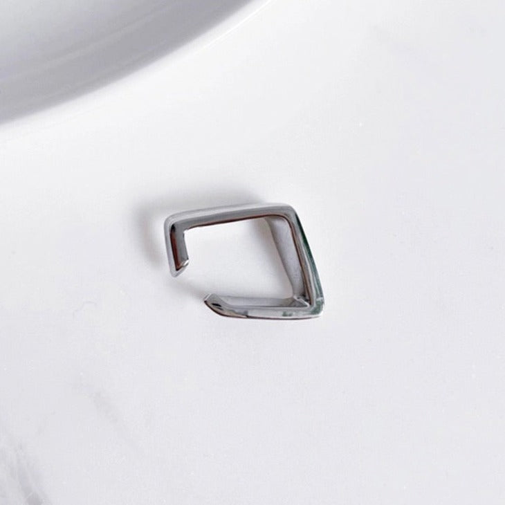 [ieri] SIMPLE SILVER EARCUFF