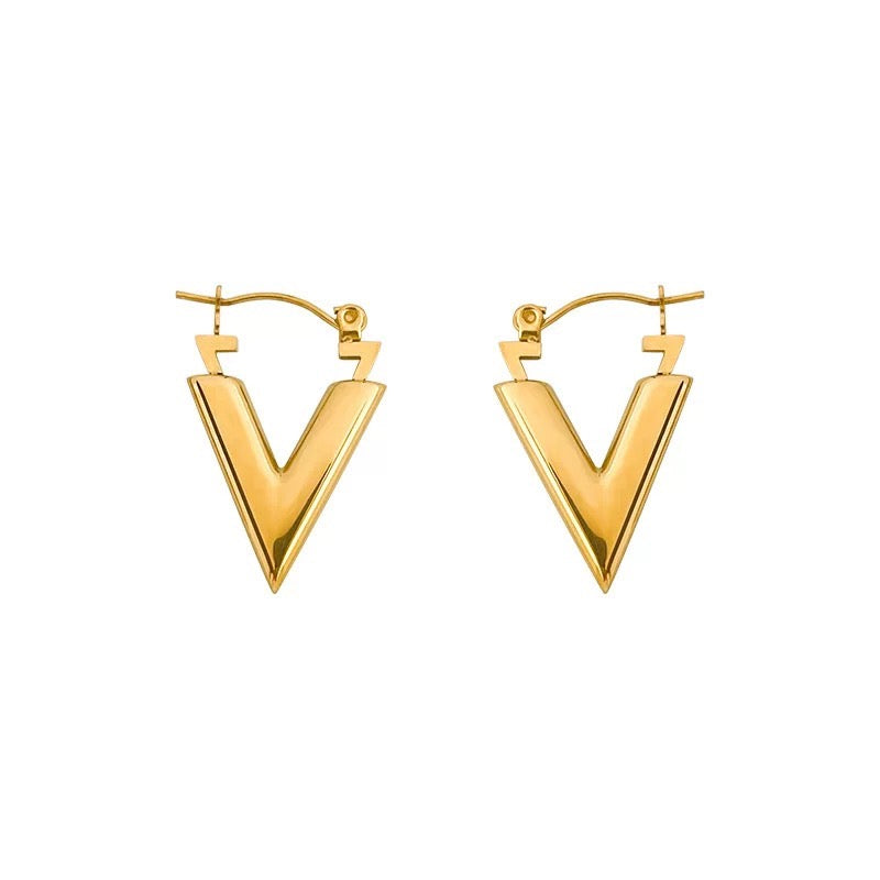 V MOTIF PIERCE