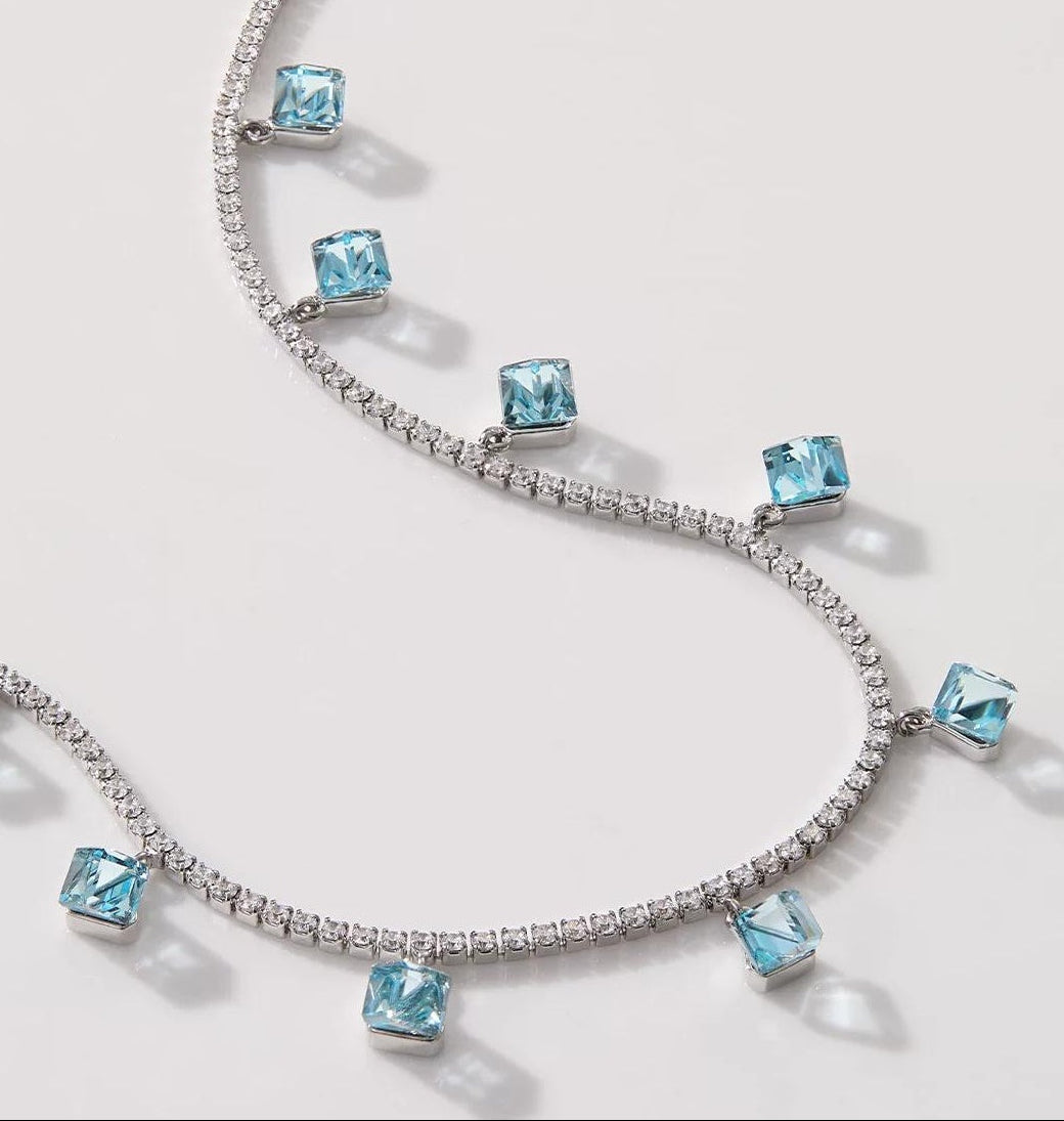 SEASIDE LUXE PENDANT NECKLACE