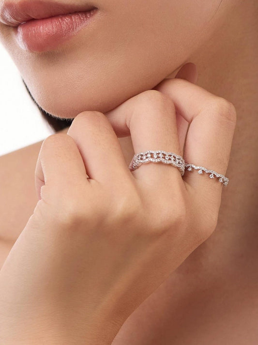 LUXURY SILVER ZIRCONIA RING