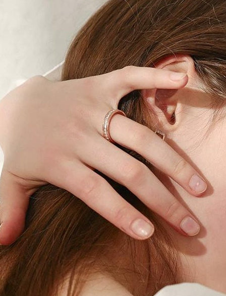 LUXURY ROSE GOLD RING