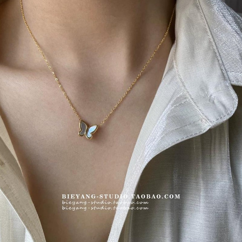 VINTAGE BUTTERFLY NECKLACE