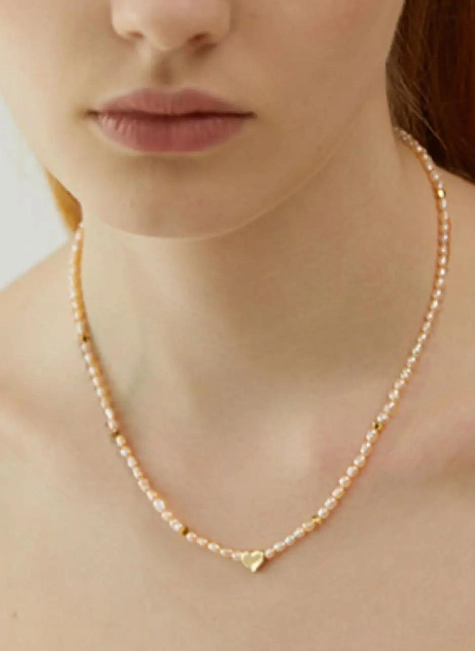 RETRO PINK PEARL NECKLACE