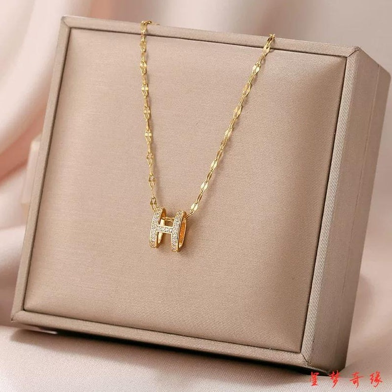 H LETTER NECKLACE JEWELRY