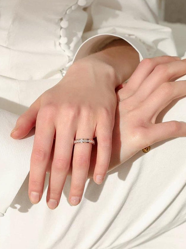 LUXURY ROSE GOLD RING