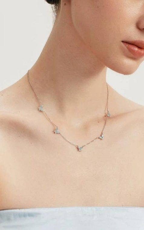 SOPHISTICATED MINIMALIST COLLARBONE NECKLACE