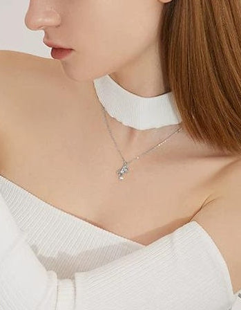 STAR-CATCHING BEAR NECKLACE