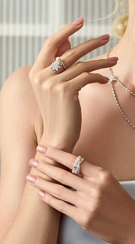 SNOWFLAKE PEARL RING