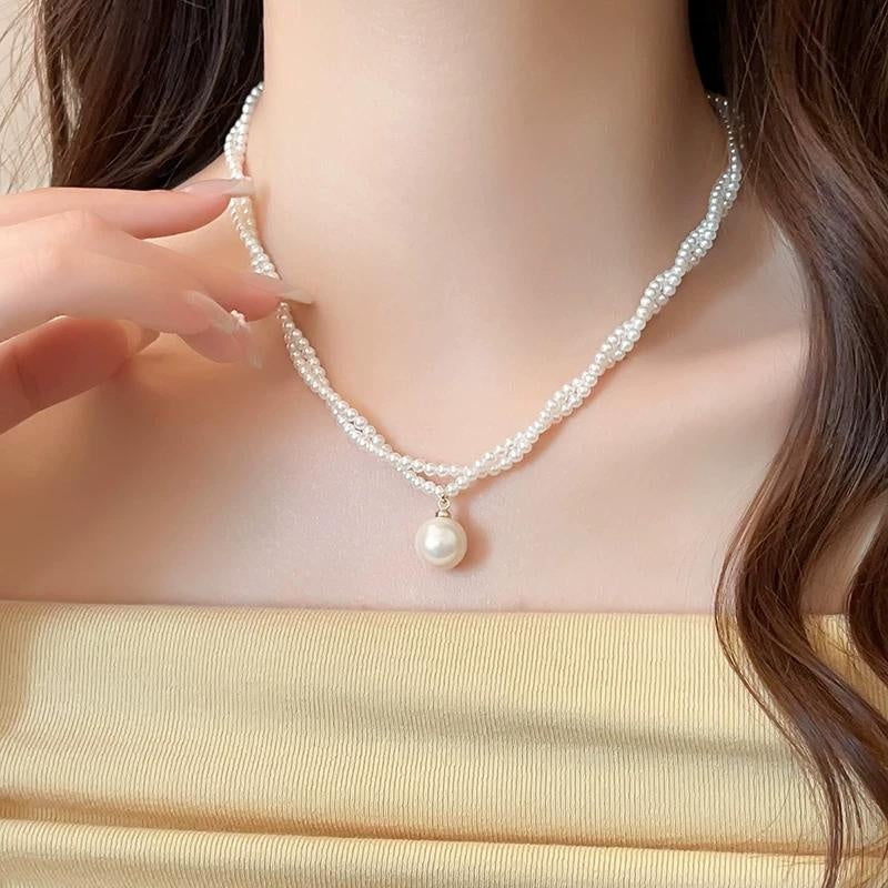 TWISTED PEARL SWEATER CHAIN