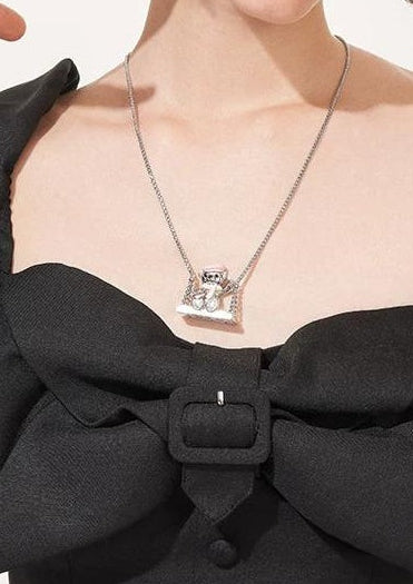 LUXURY HOLIDAY BEAR NECKLACE