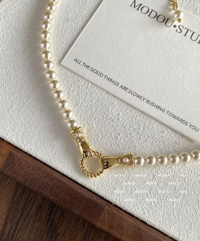 FAIRYTALE VINTAGE PEARL STATEMENT NECKLACE