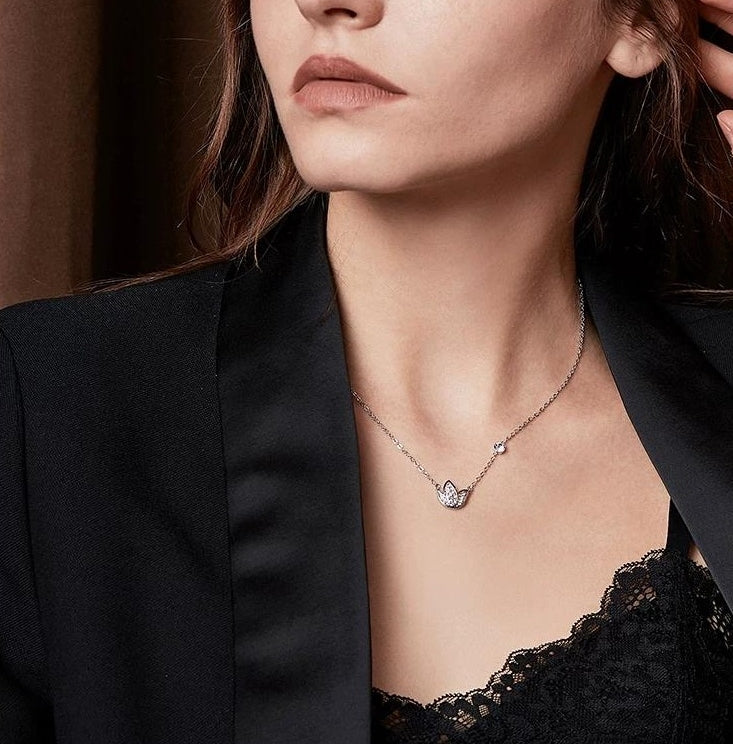 MINIMALIST BIRD NECKLACE