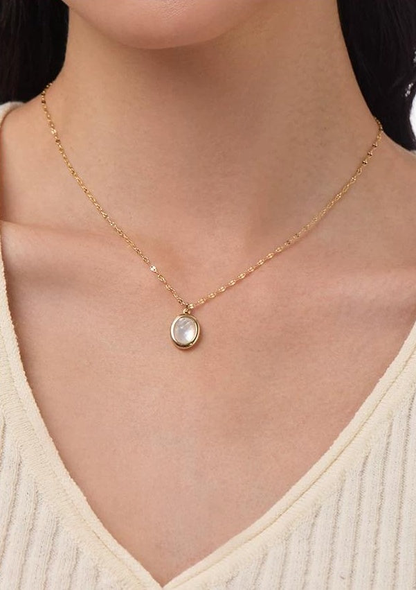 ELEGANT SHELL CHAIN NECKLACE