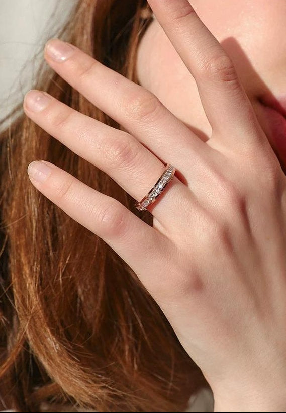 LUXURY ROSE GOLD RING