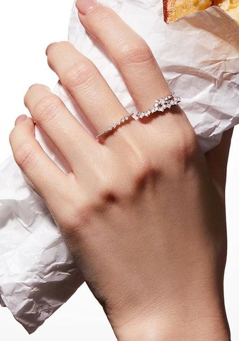 LUXURY STACKING RING SET