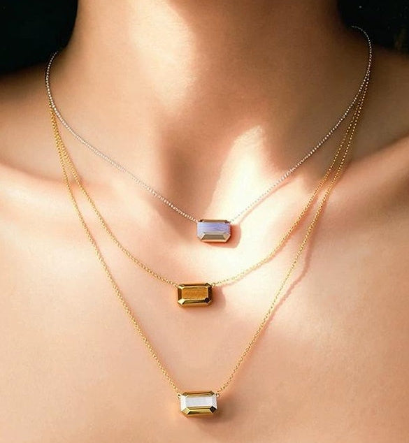 COLORFUL STONE NECKLACE