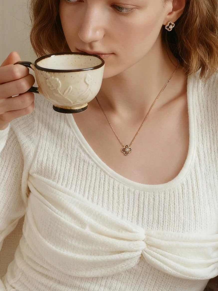 GOLD TIGER EYE NECKLACE