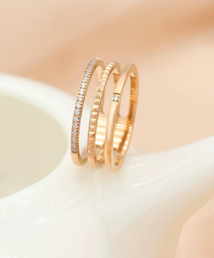 CHIC STACKABLE RINGS SET