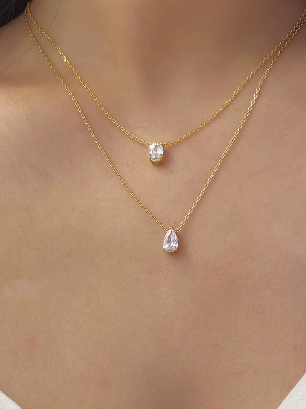TEARDROP ZIRCONIA NECKLACE