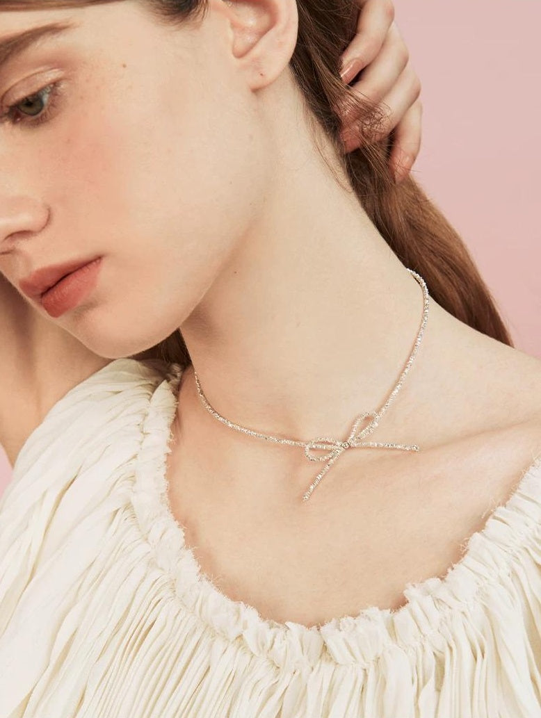 ELEGANT SILVER COLLARBONE NECKLACE