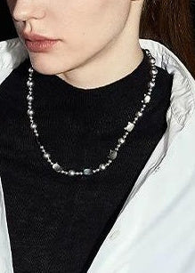 BAROQUE PEARL NECKLACE
