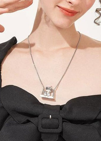 LUXURY HOLIDAY BEAR NECKLACE