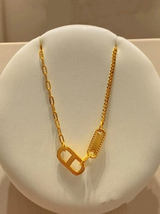 GOLD PENDANT LINK NECKLACE
