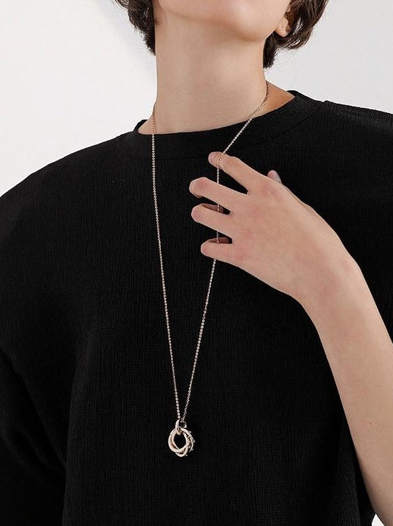 CHIC LONG SWEATER NECKLACE