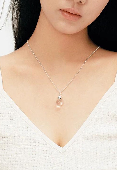 ELEGANT WILLOW GOURD NECKLACE
