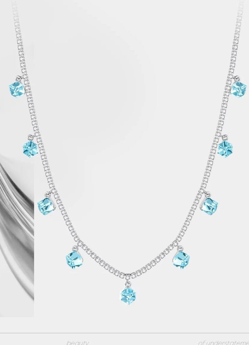 SEASIDE LUXE PENDANT NECKLACE