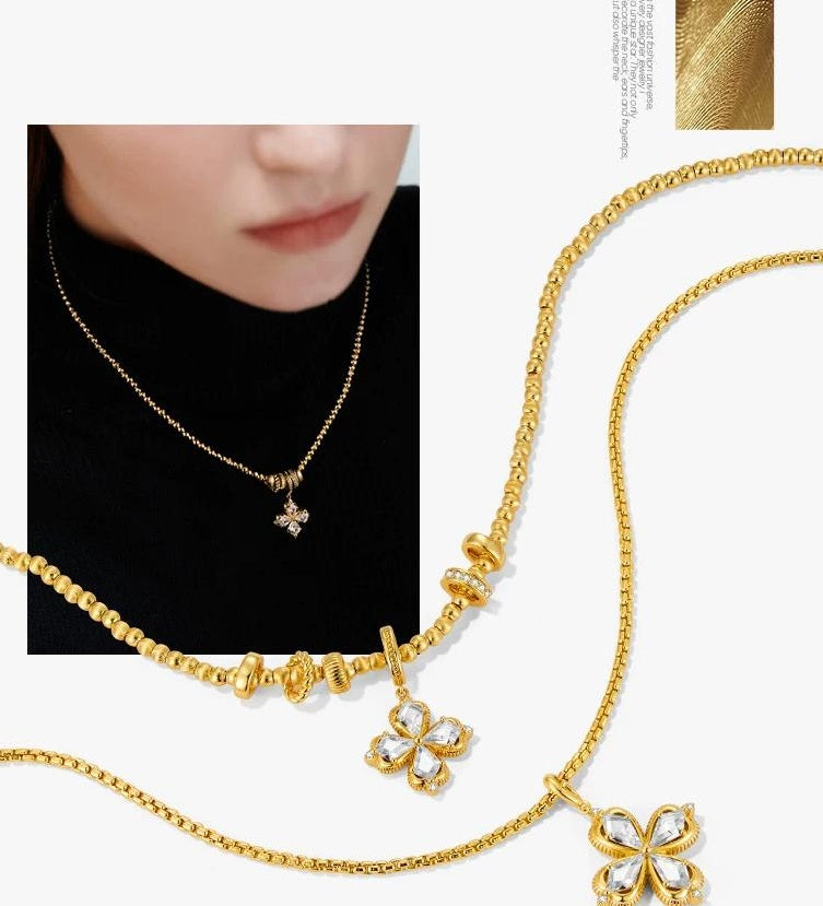 GOLD CLOVER NECKLACE SWEATER CHAIN
