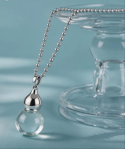 ELEGANT WILLOW GOURD NECKLACE