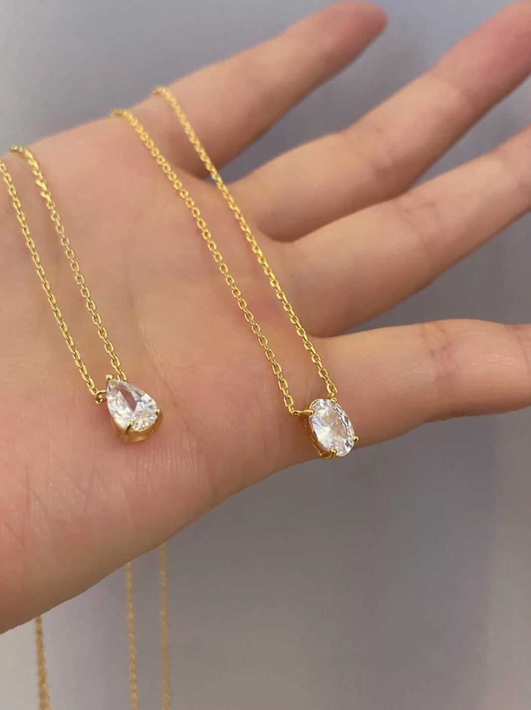 TEARDROP ZIRCONIA NECKLACE