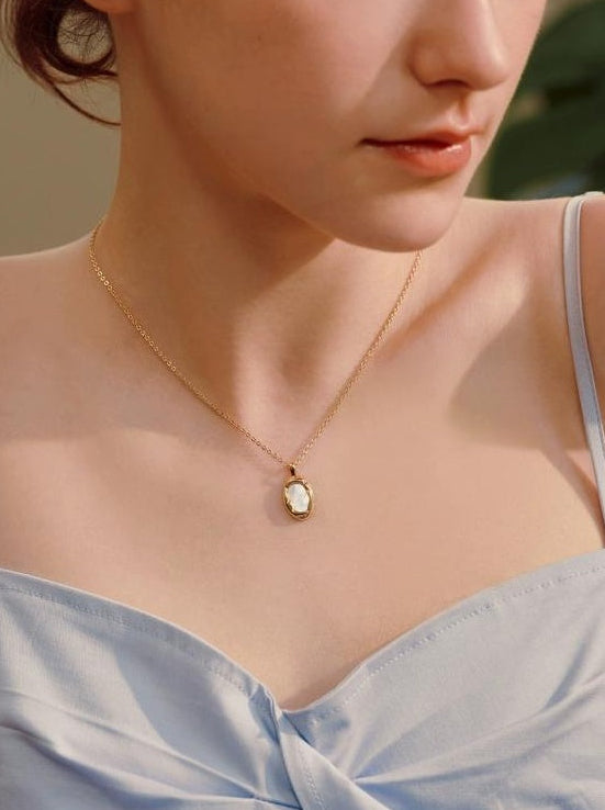 LUXURY PEARL STACKING NECKLACE