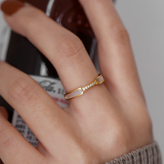 WHITE ZIRCONIA RING (all 2 colors)