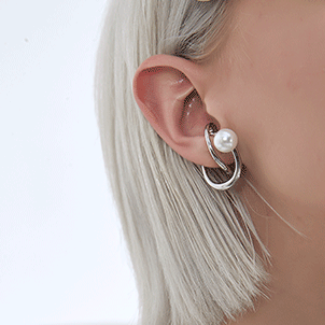 [ieri] CROSS PEARL EARCUFF