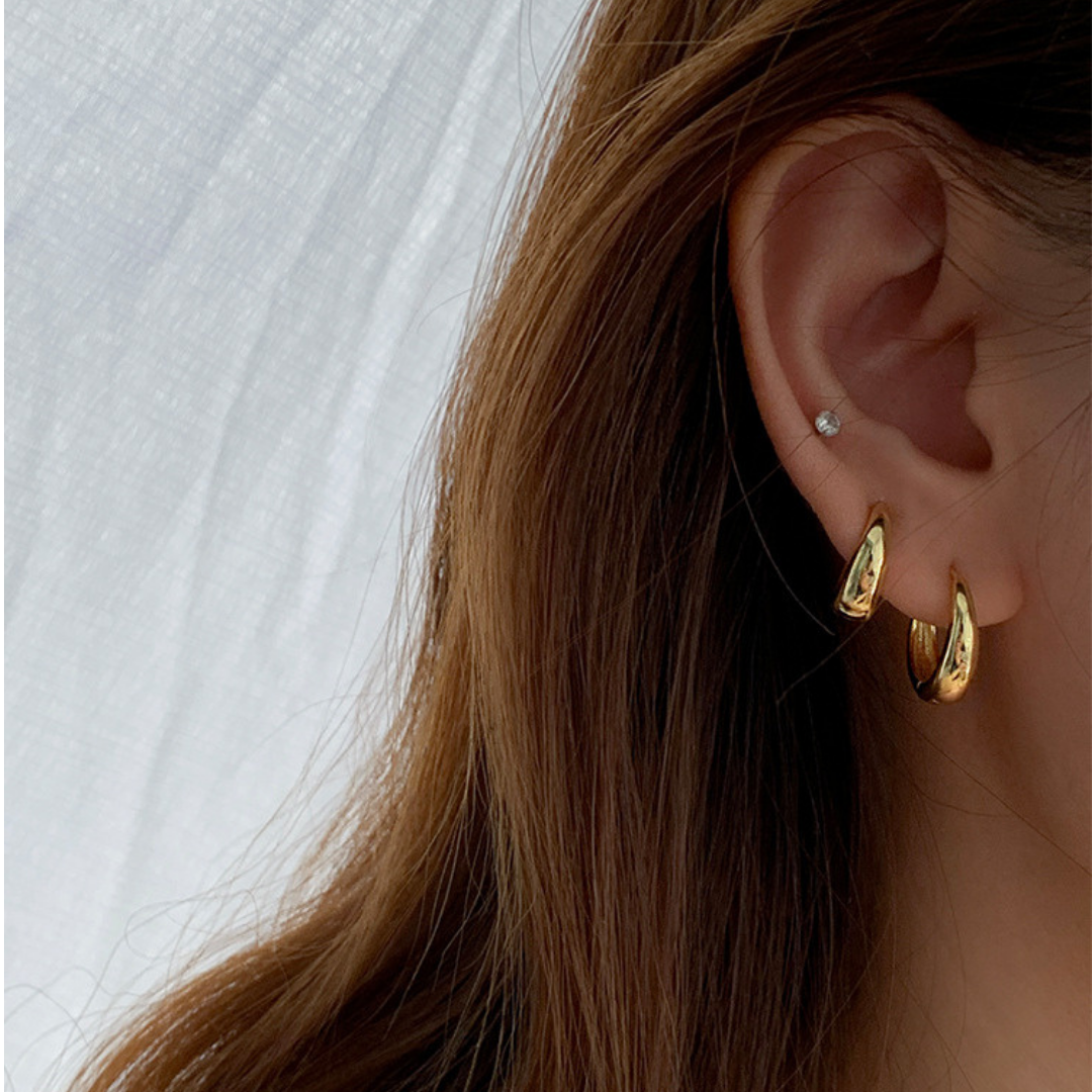★早期完売★wing bling★COVA Line Hoop★ピアス★日本未入荷★ DROP HOOP PIERCE(全2色) – VALEGIO