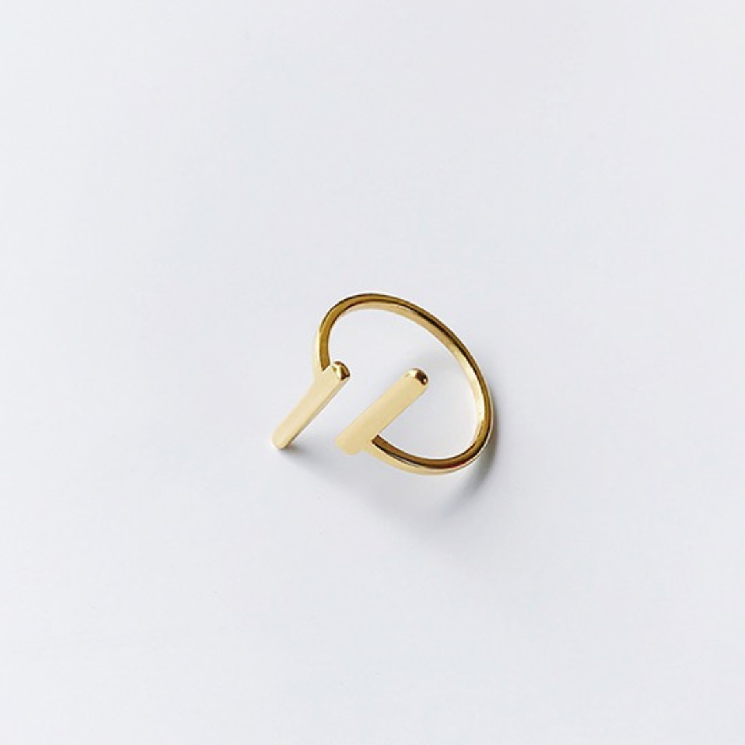 T MOTIF RING