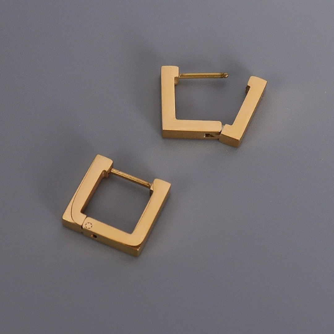 ELE GOLD SQUARE PIERCE